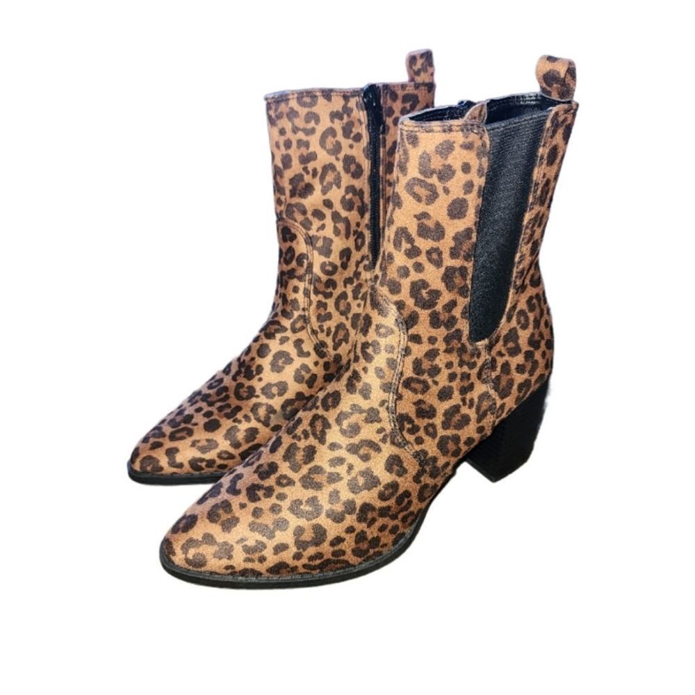 Express Cheetah Print Boots Size 6